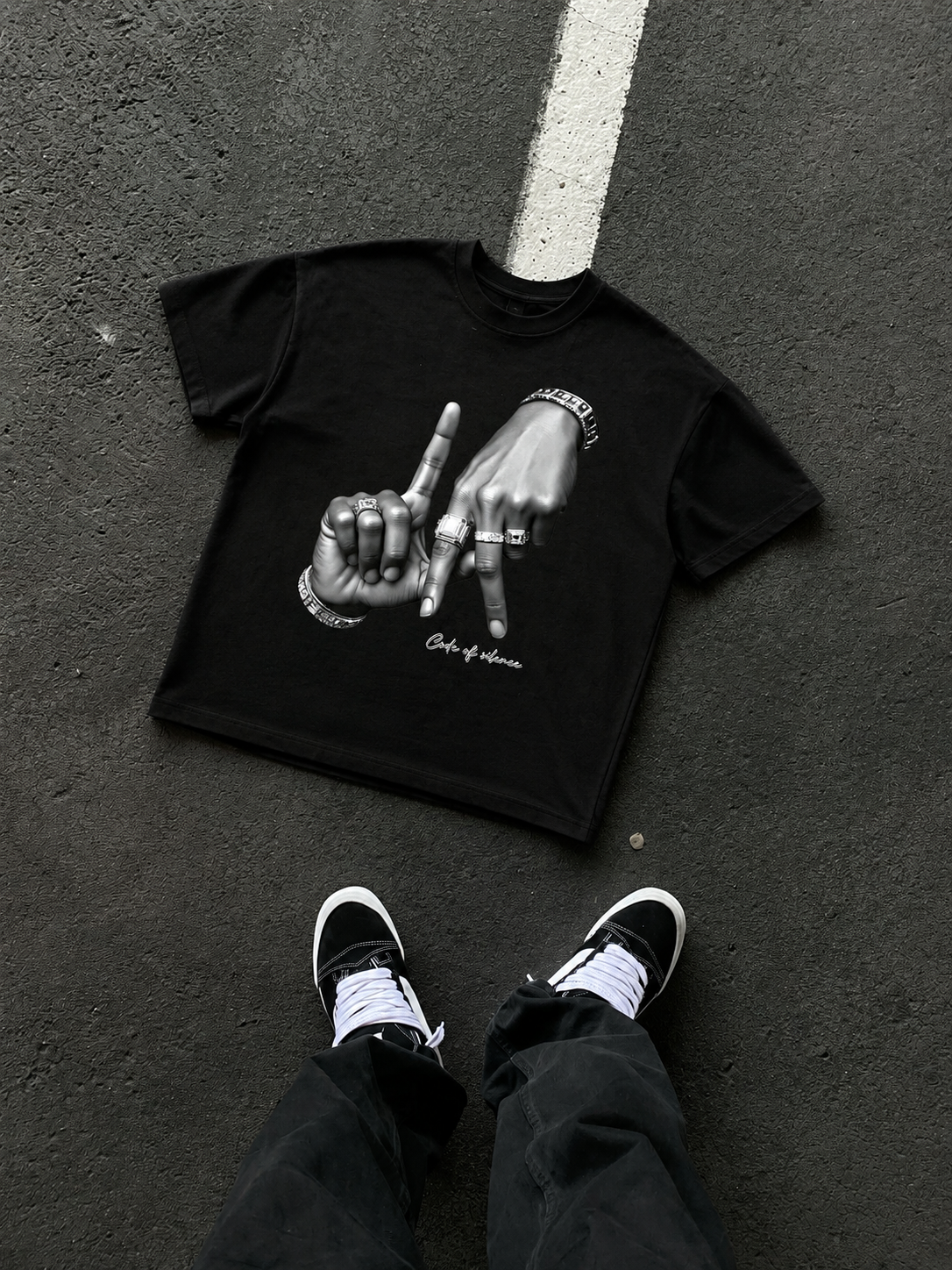 Oversized t-shirt inspired by modern culture